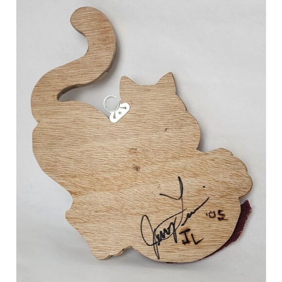 Wooden Cat Push Pin Wall Decor 2005 Vintage Signed JL - Picture 2 of 12